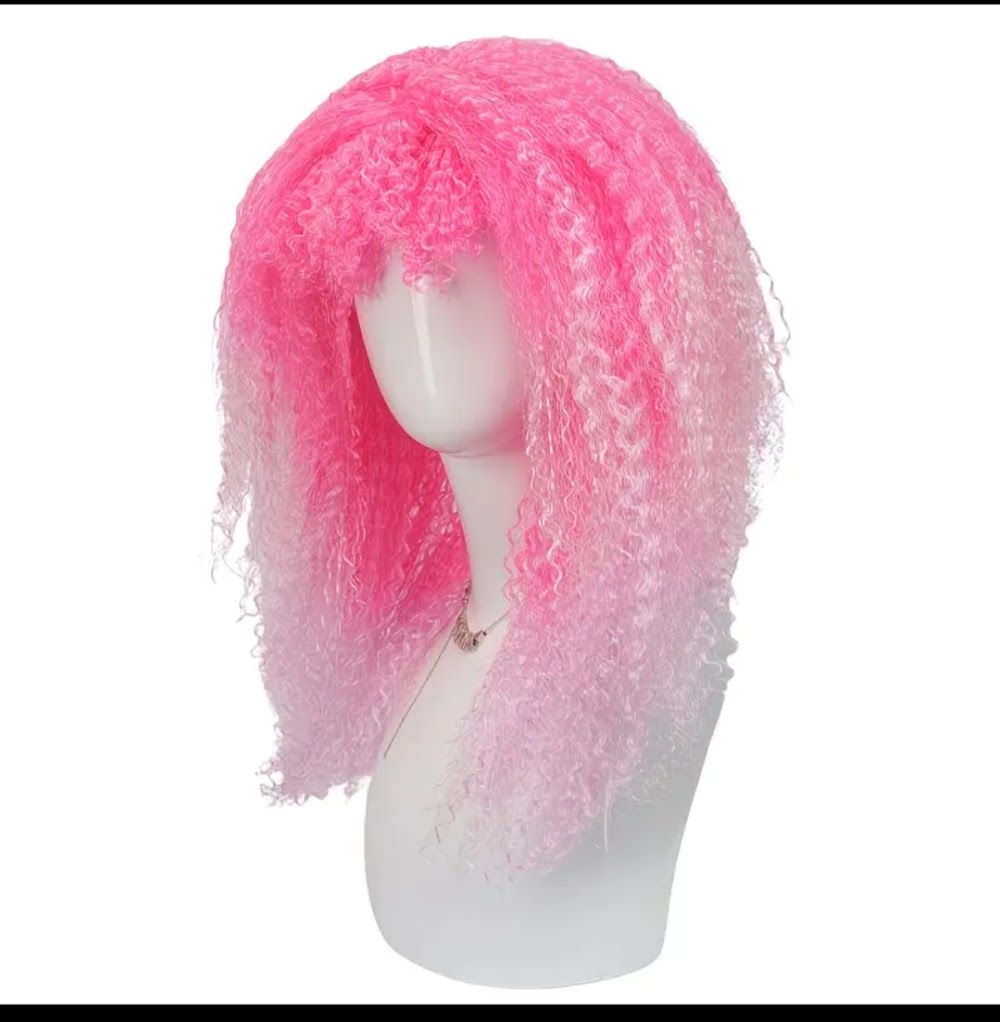 Perruque rose bouclée